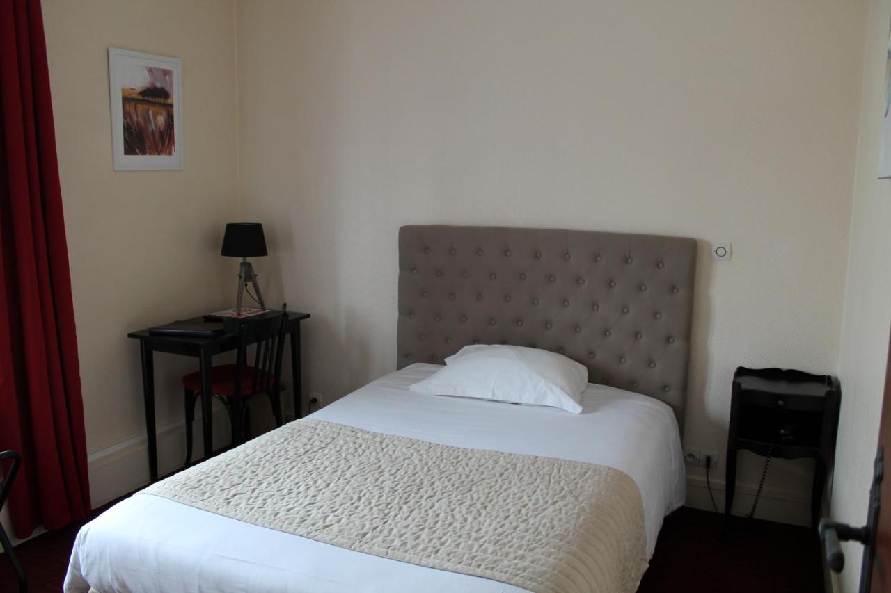 Hotel Moderne Gisors Bagian luar foto