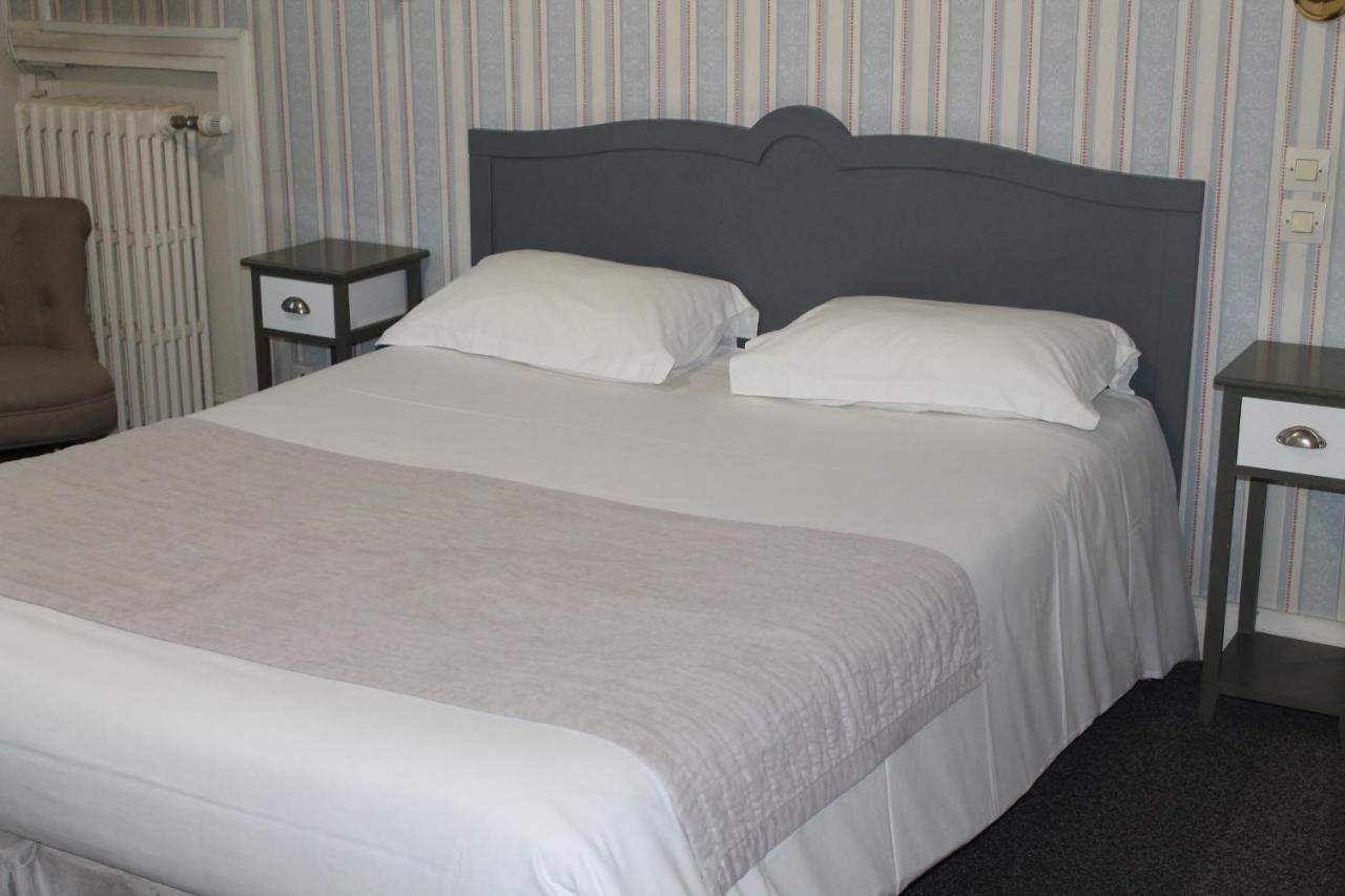 Hotel Moderne Gisors Bagian luar foto
