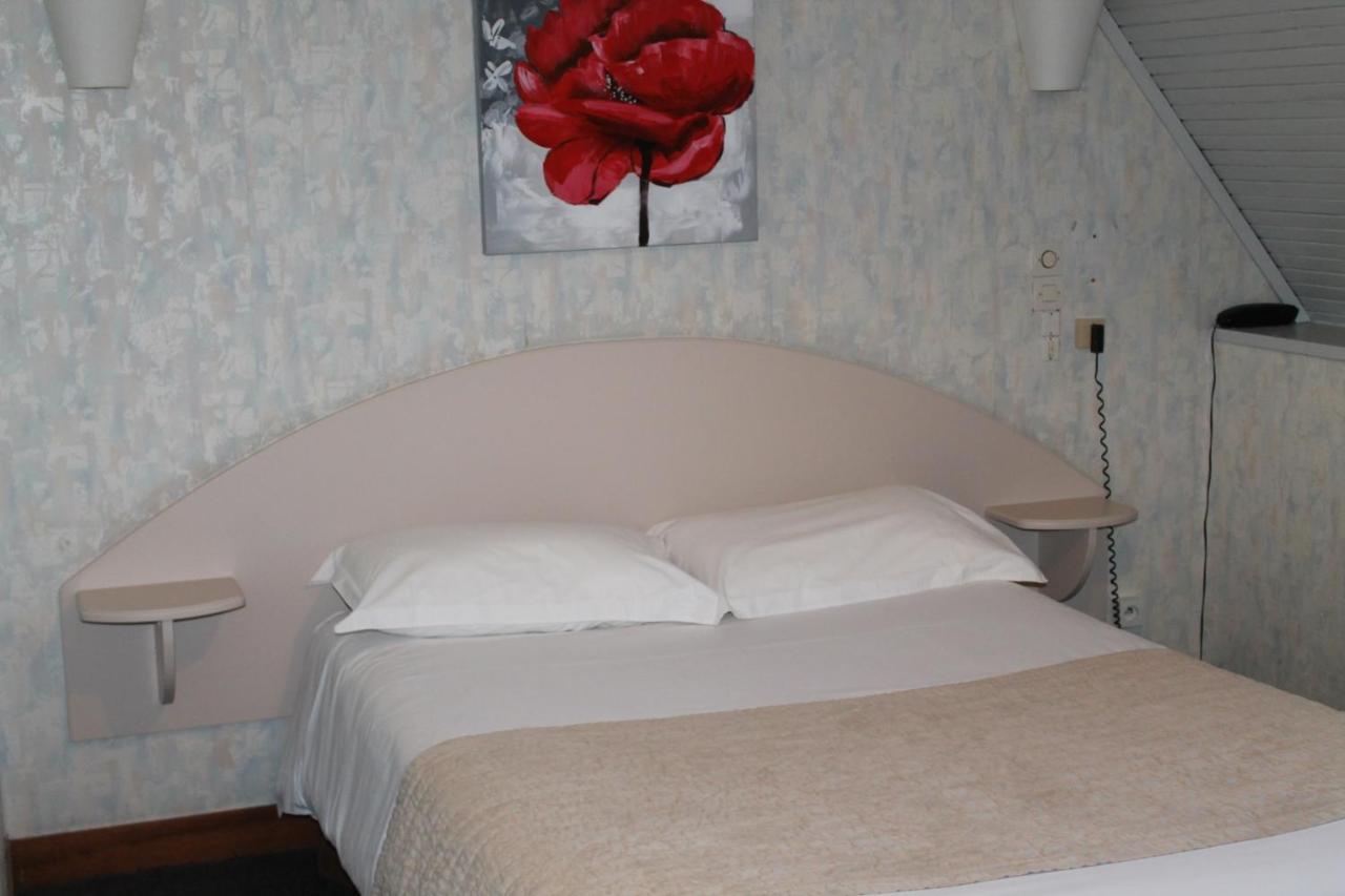 Hotel Moderne Gisors Bagian luar foto