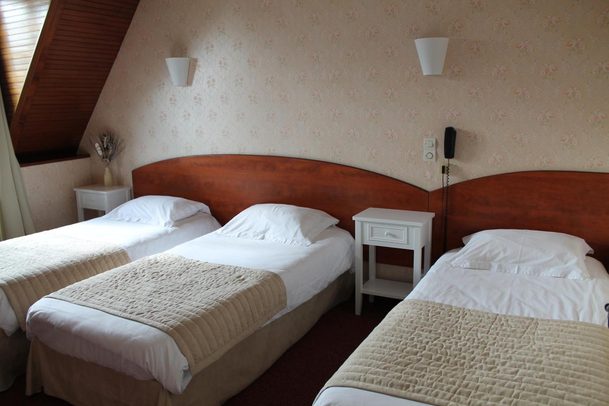 Hotel Moderne Gisors Bagian luar foto