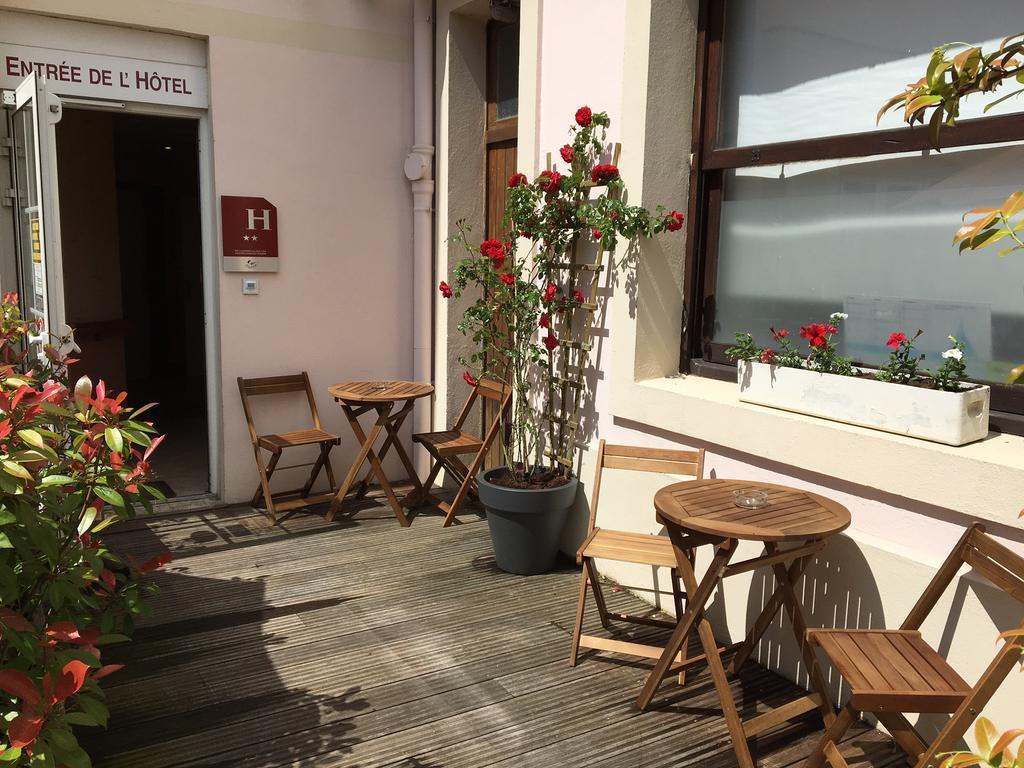 Hotel Moderne Gisors Bagian luar foto