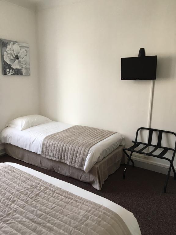Hotel Moderne Gisors Bagian luar foto