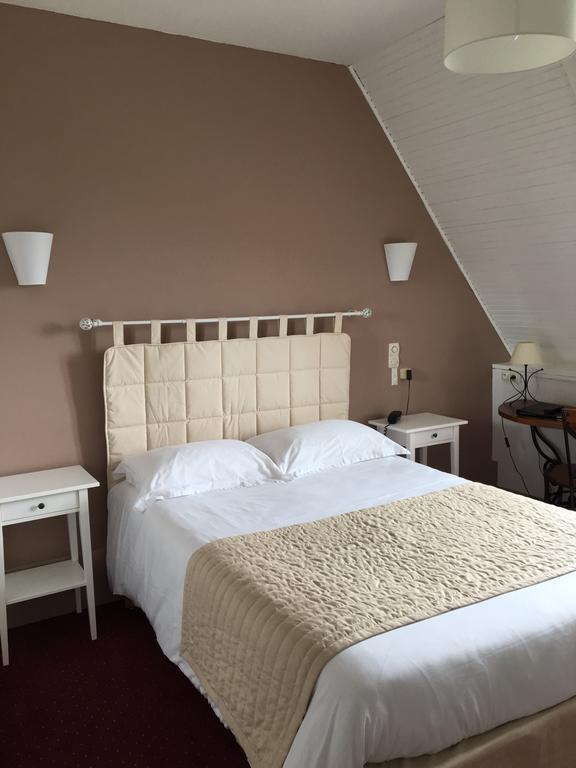 Hotel Moderne Gisors Bagian luar foto